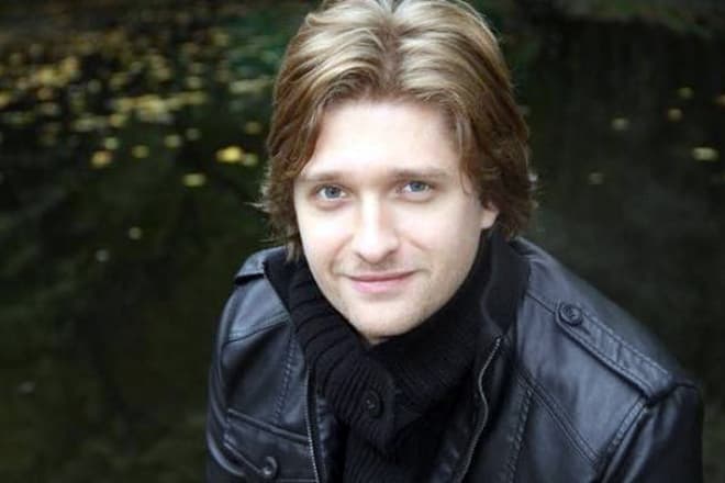 Дмитрий Пчела